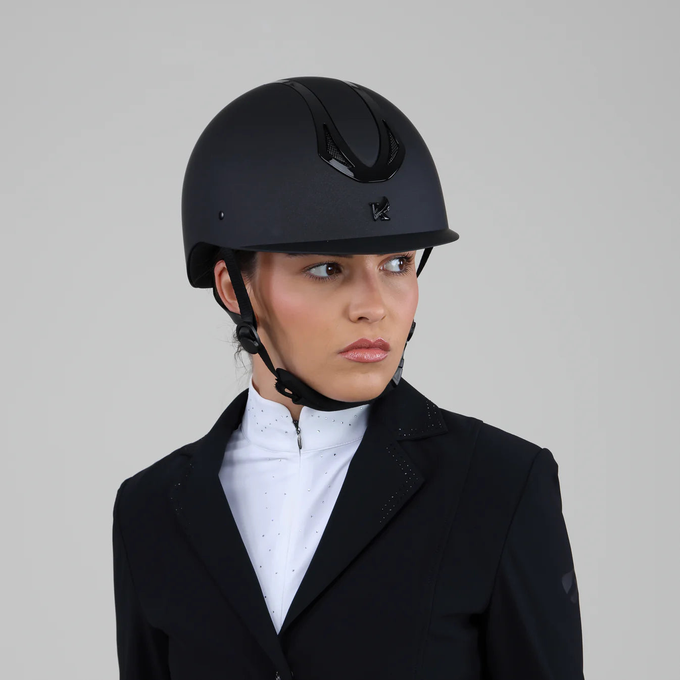 Shires Karben Silvia Standard Peak Helmeta