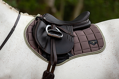 LeMieux Loire Classic Close Contact Square - Walnut
