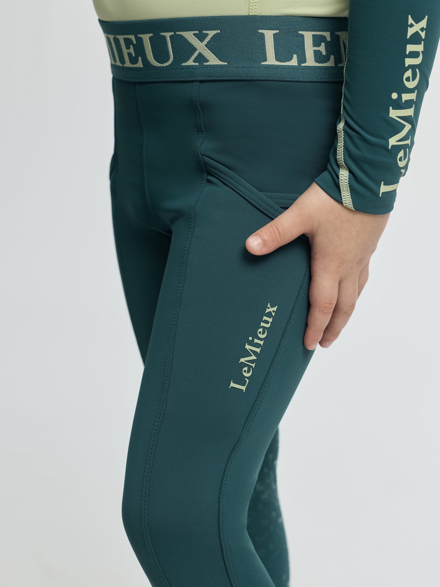 LeMieux Mini Pull On Breech