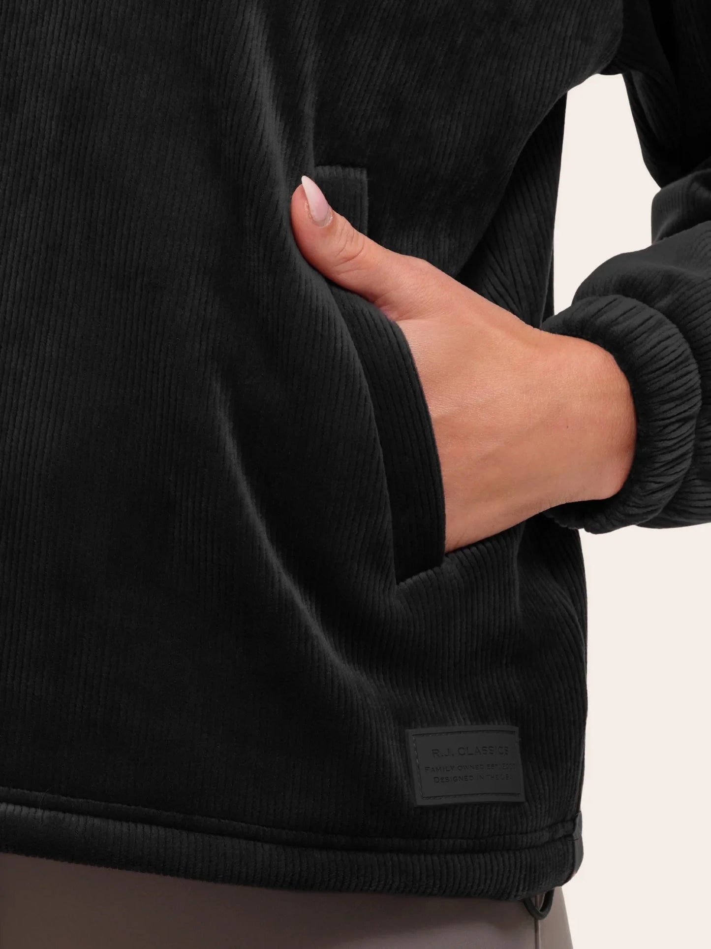 Mia ¼ Zip Pullover