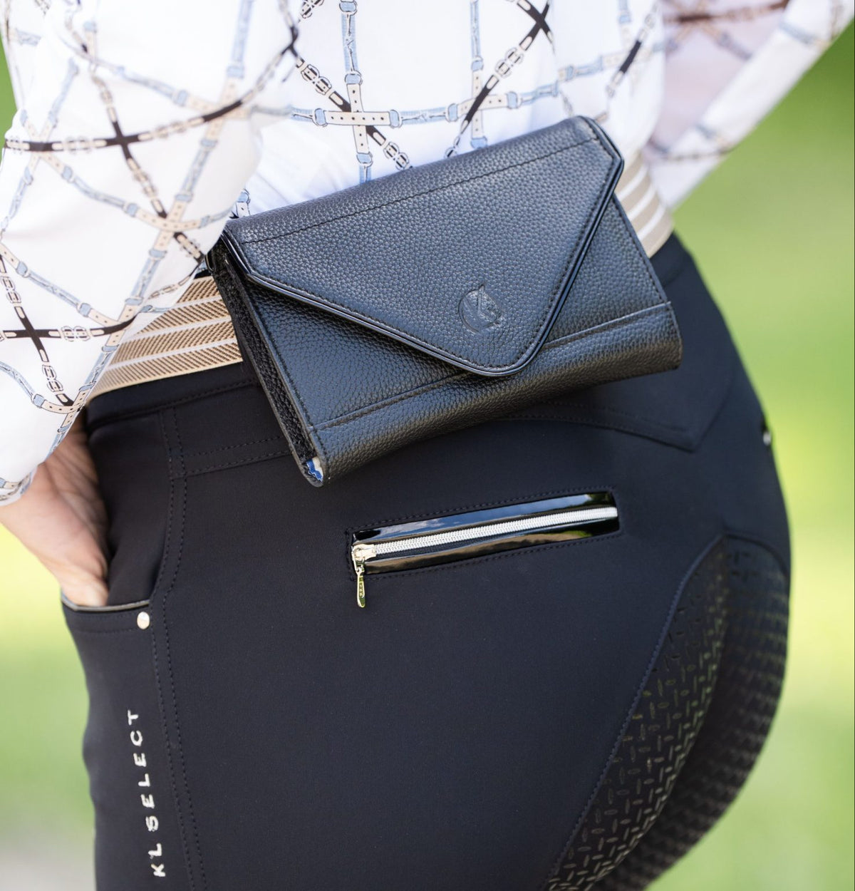 KL Select Phone Pocket